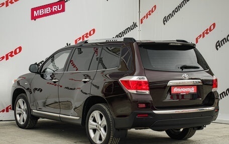 Toyota Highlander III, 2012 год, 2 100 000 рублей, 4 фотография