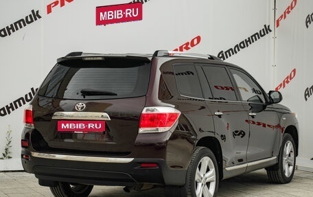 Toyota Highlander III, 2012 год, 2 100 000 рублей, 6 фотография