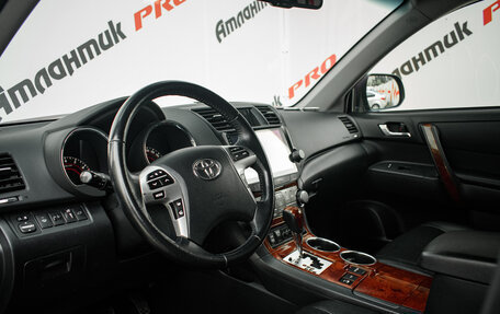 Toyota Highlander III, 2012 год, 2 100 000 рублей, 9 фотография