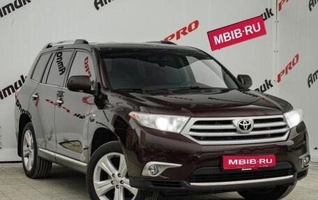 Toyota Highlander III, 2012 год, 2 100 000 рублей, 3 фотография