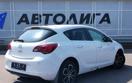 Opel Astra J, 2013 год, 653 000 рублей, 2 фотография