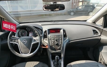 Opel Astra J, 2013 год, 653 000 рублей, 5 фотография