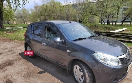 Renault Sandero I, 2010 год, 499 000 рублей, 2 фотография