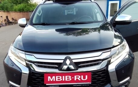 Mitsubishi Pajero Sport III рестайлинг, 2018 год, 2 750 000 рублей, 4 фотография