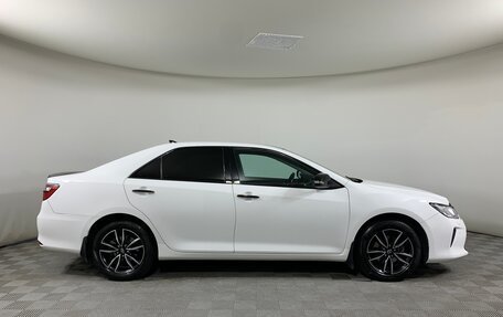 Toyota Camry, 2017 год, 1 978 000 рублей, 4 фотография
