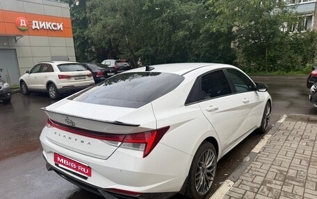 Hyundai Elantra, 2022 год, 1 970 000 рублей, 3 фотография