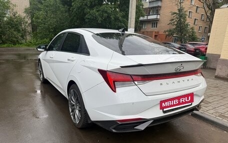 Hyundai Elantra, 2022 год, 1 970 000 рублей, 4 фотография