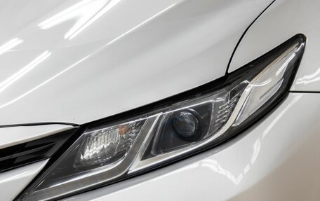 Toyota Camry, 2018 год, 2 100 000 рублей, 11 фотография