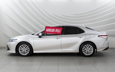 Toyota Camry, 2018 год, 2 100 000 рублей, 4 фотография