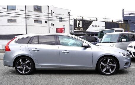 Volvo V60 I, 2018 год, 1 460 111 рублей, 4 фотография