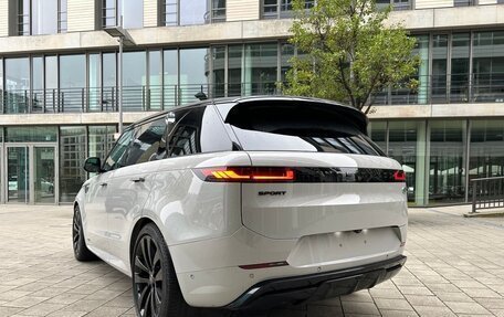 Land Rover Range Rover Sport, 2022 год, 9 290 000 рублей, 3 фотография