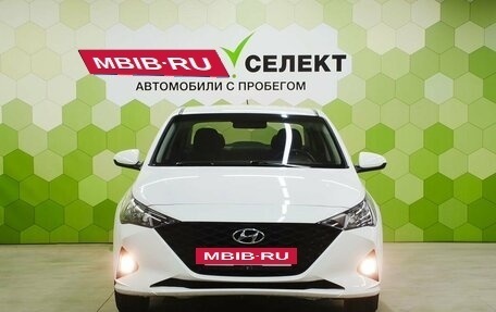 Hyundai Solaris II рестайлинг, 2021 год, 1 700 000 рублей, 3 фотография