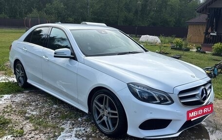 Mercedes-Benz E-Класс, 2015 год, 2 300 000 рублей, 3 фотография