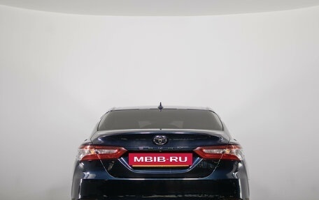 Toyota Camry, 2020 год, 3 099 000 рублей, 4 фотография