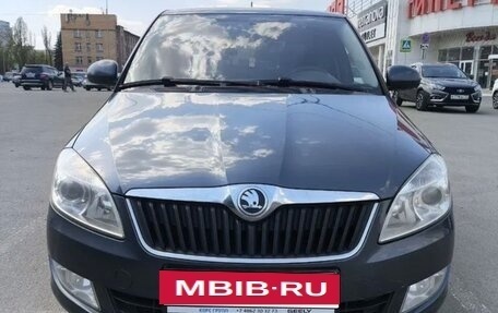 Skoda Fabia II, 2013 год, 690 000 рублей, 3 фотография