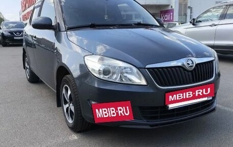 Skoda Fabia II, 2013 год, 690 000 рублей, 2 фотография