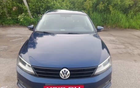 Volkswagen Jetta VI, 2015 год, 1 050 000 рублей, 2 фотография