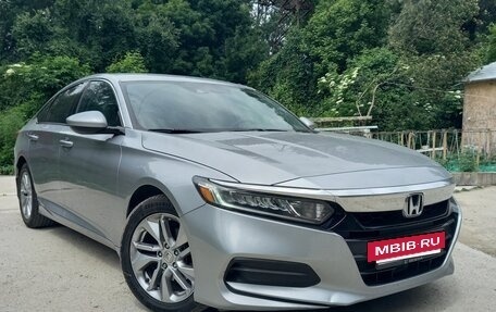 Honda Accord IX рестайлинг, 2018 год, 1 730 000 рублей, 2 фотография