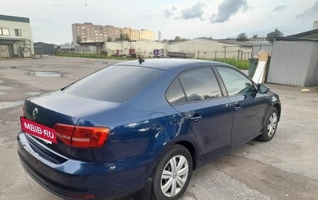 Volkswagen Jetta VI, 2015 год, 1 050 000 рублей, 4 фотография