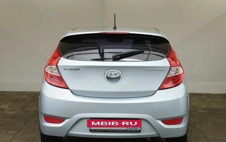 Hyundai Solaris II рестайлинг, 2011 год, 715 000 рублей, 3 фотография