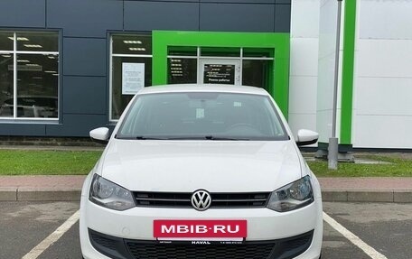 Volkswagen Polo VI (EU Market), 2011 год, 820 000 рублей, 2 фотография