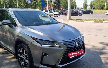 Lexus RX IV рестайлинг, 2017 год, 3 700 000 рублей, 4 фотография