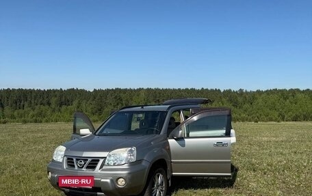 Nissan X-Trail, 2002 год, 650 000 рублей, 3 фотография