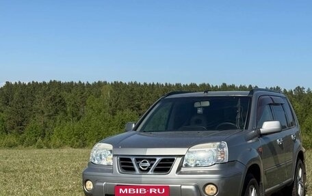 Nissan X-Trail, 2002 год, 650 000 рублей, 2 фотография