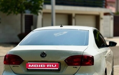 Volkswagen Jetta VI, 2013 год, 1 200 000 рублей, 3 фотография