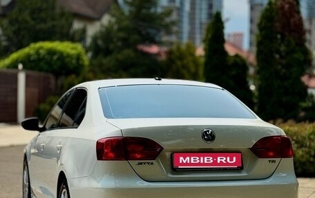 Volkswagen Jetta VI, 2013 год, 1 200 000 рублей, 4 фотография