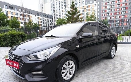 Hyundai Solaris II рестайлинг, 2017 год, 1 055 000 рублей, 2 фотография