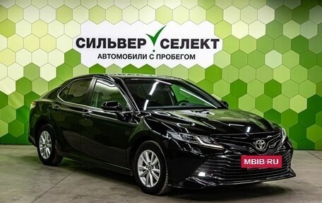 Toyota Camry, 2019 год, 3 000 000 рублей, 5 фотография