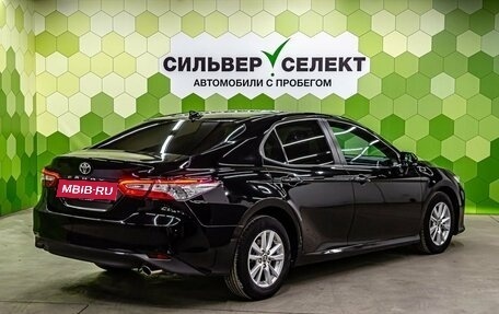 Toyota Camry, 2019 год, 3 000 000 рублей, 2 фотография