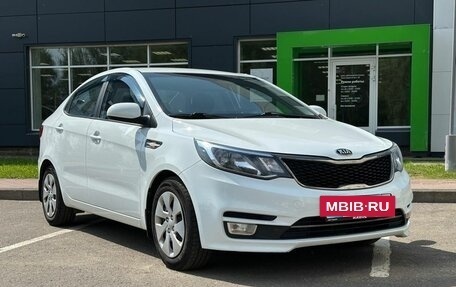 KIA Rio III рестайлинг, 2015 год, 930 000 рублей, 3 фотография