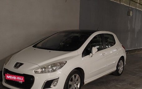 Peugeot 308 II, 2011 год, 525 000 рублей, 2 фотография