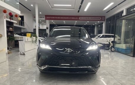 Toyota Venza, 2022 год, 3 558 000 рублей, 2 фотография