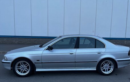 BMW 5 серия, 1999 год, 630 000 рублей, 3 фотография