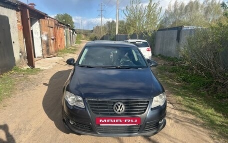 Volkswagen Passat B6, 2005 год, 610 000 рублей, 2 фотография