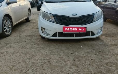 KIA Rio III рестайлинг, 2013 год, 300 000 рублей, 3 фотография
