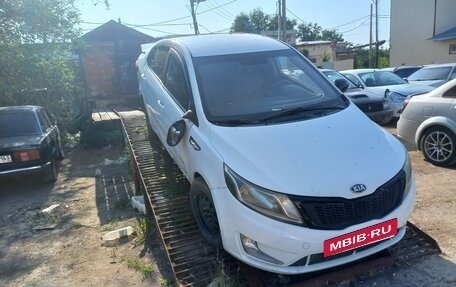 KIA Rio III рестайлинг, 2013 год, 300 000 рублей, 2 фотография