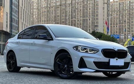 BMW 1 серия, 2020 год, 1 500 000 рублей, 3 фотография