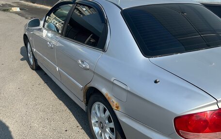 Hyundai Sonata IV рестайлинг, 2005 год, 350 000 рублей, 4 фотография