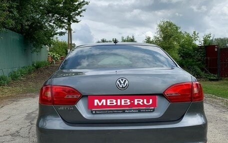 Volkswagen Jetta VI, 2013 год, 1 050 000 рублей, 4 фотография