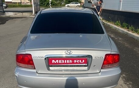 Hyundai Sonata IV рестайлинг, 2005 год, 350 000 рублей, 3 фотография