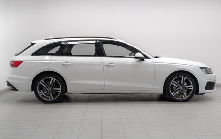 Audi A4, 2020 год, 2 280 000 рублей, 4 фотография