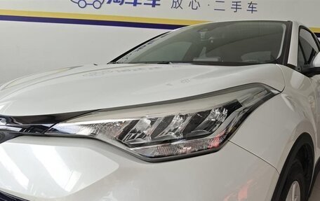 Toyota C-HR I рестайлинг, 2021 год, 1 790 999 рублей, 4 фотография