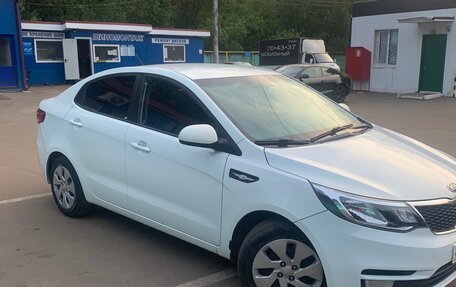 KIA Rio III рестайлинг, 2015 год, 550 000 рублей, 3 фотография