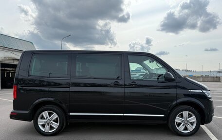 Volkswagen Caravelle T6 рестайлинг, 2022 год, 7 250 000 рублей, 3 фотография
