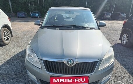 Skoda Fabia II, 2011 год, 420 000 рублей, 2 фотография