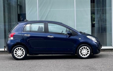 Toyota Yaris III рестайлинг, 2010 год, 660 000 рублей, 5 фотография